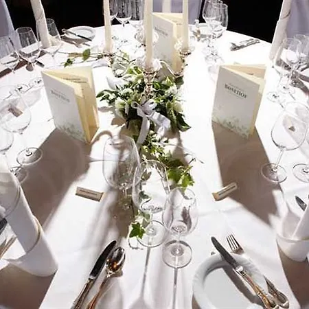 فندق Romantik Boesehof 4*